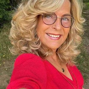 Meet your Posher, Christine